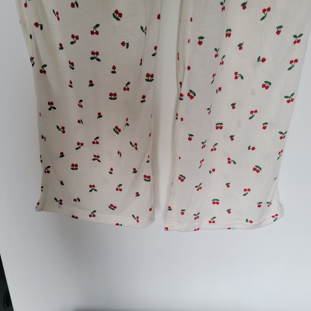 Ivory Crepe Fabric with Red and Green Cherry Print Lounge Pants Size Large - Picture 5 of 6